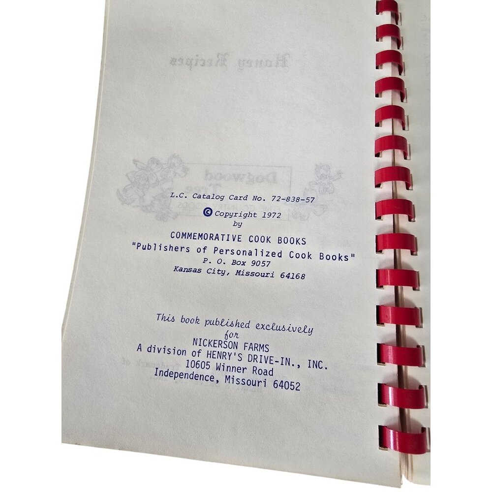 A Honey Of A Cookbook Dogwood Tree Fine Country Foods Spiral 1972 Recipes - Picture 3 of 9